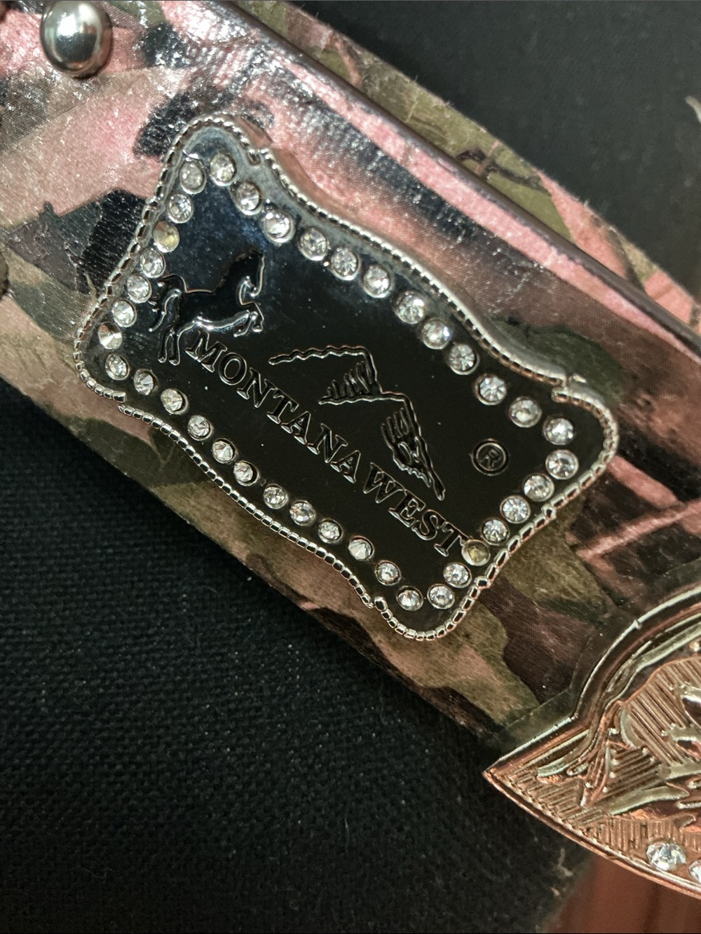 Montana West Pink and Silver Studded Western Leather Belt with Star Conchos - Picture 2 of 8